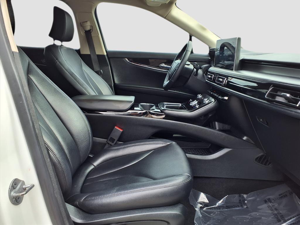 used 2022 Lincoln Nautilus car, priced at $26,242