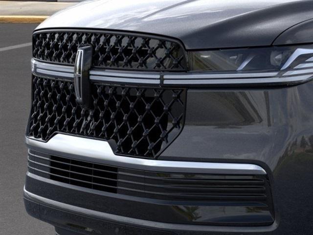 new 2025 Lincoln Navigator car, priced at $97,059