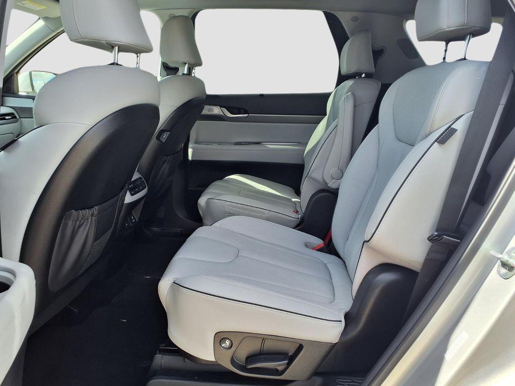 used 2024 Hyundai Palisade car, priced at $33,291