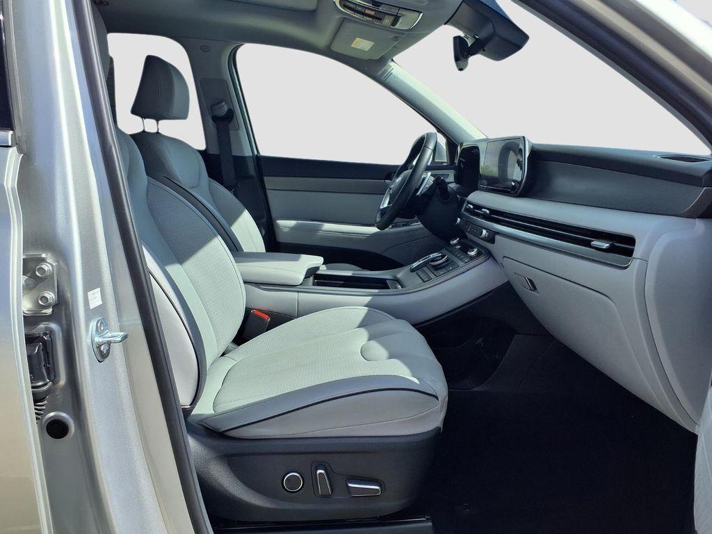 used 2024 Hyundai Palisade car, priced at $33,291