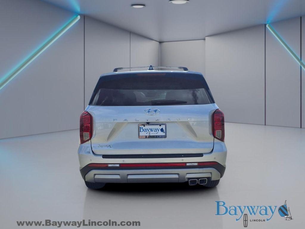 used 2024 Hyundai Palisade car, priced at $33,291
