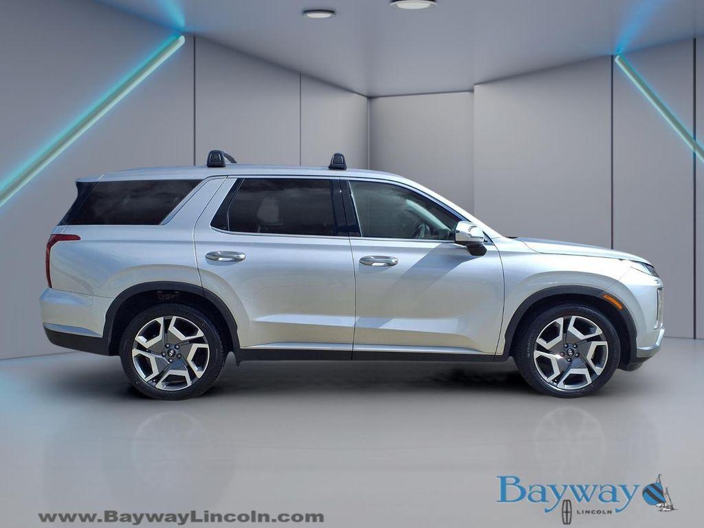 used 2024 Hyundai Palisade car, priced at $33,291
