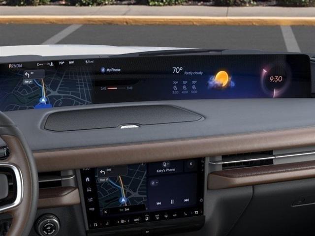 new 2026 Lincoln Navigator car, priced at $106,090