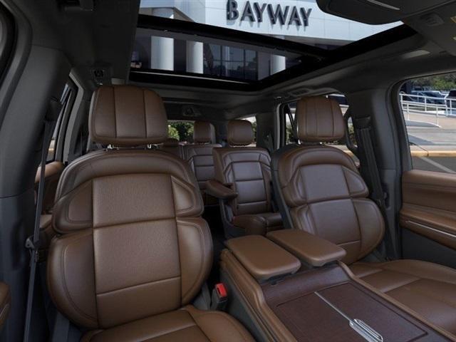 new 2026 Lincoln Navigator car, priced at $106,090