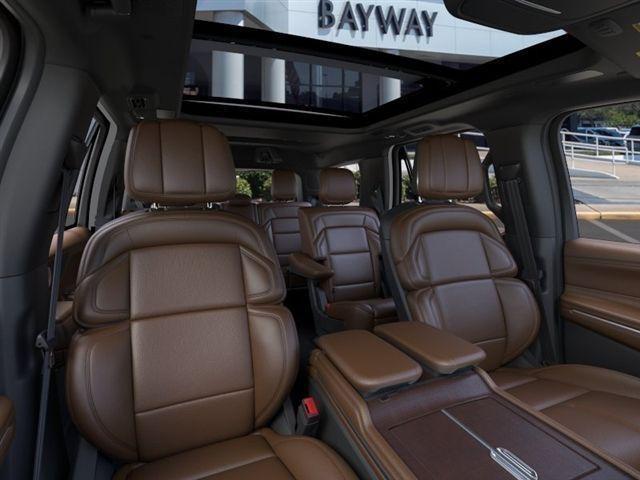 new 2026 Lincoln Navigator car, priced at $106,090