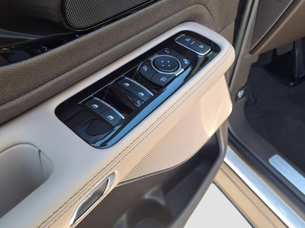 used 2024 Lincoln Aviator car, priced at $43,451