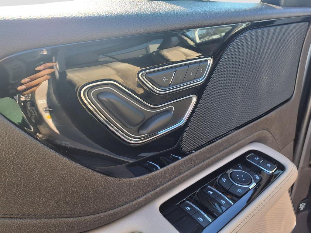 used 2024 Lincoln Aviator car, priced at $43,451