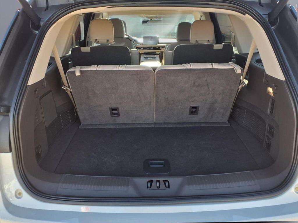 used 2024 Lincoln Aviator car, priced at $43,451