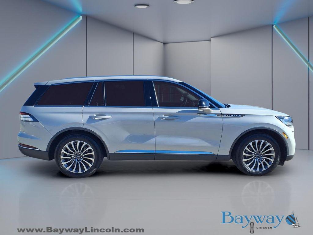 used 2024 Lincoln Aviator car, priced at $43,451