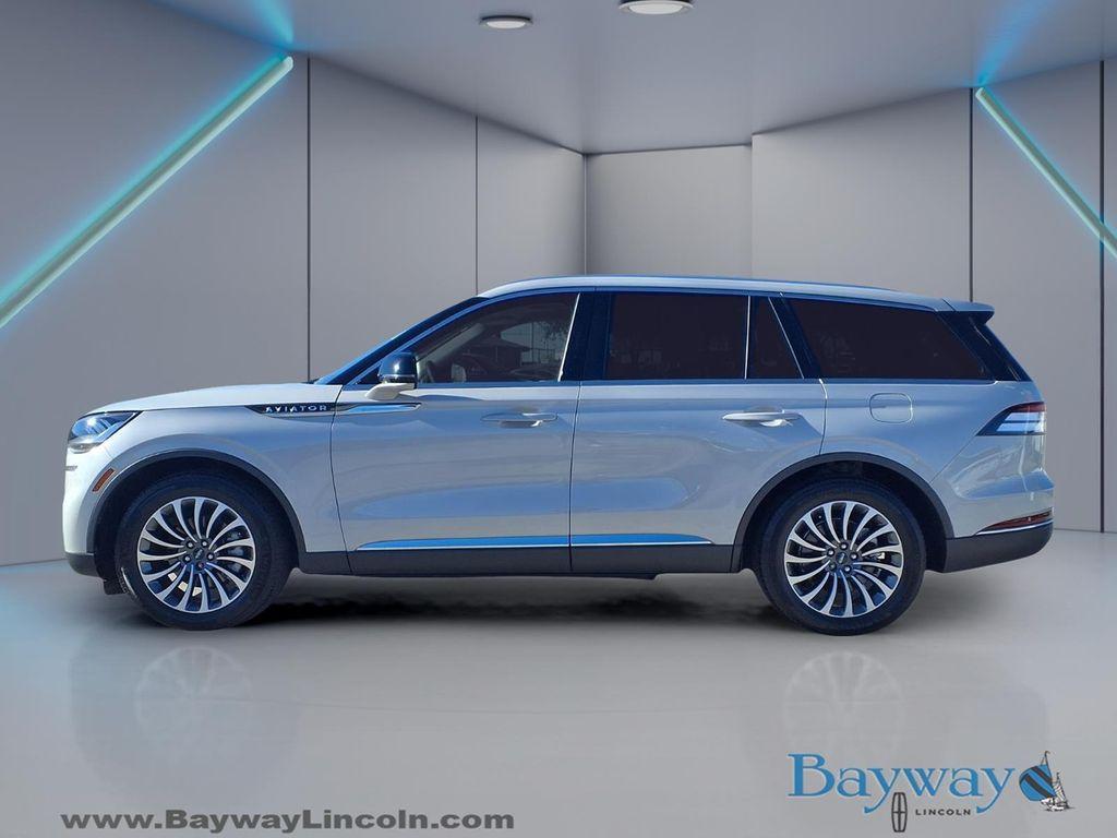used 2024 Lincoln Aviator car, priced at $43,451