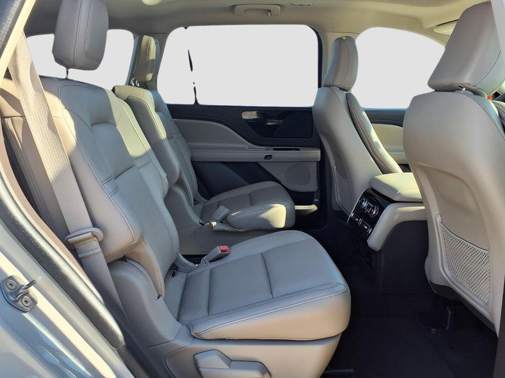 used 2024 Lincoln Aviator car, priced at $43,451