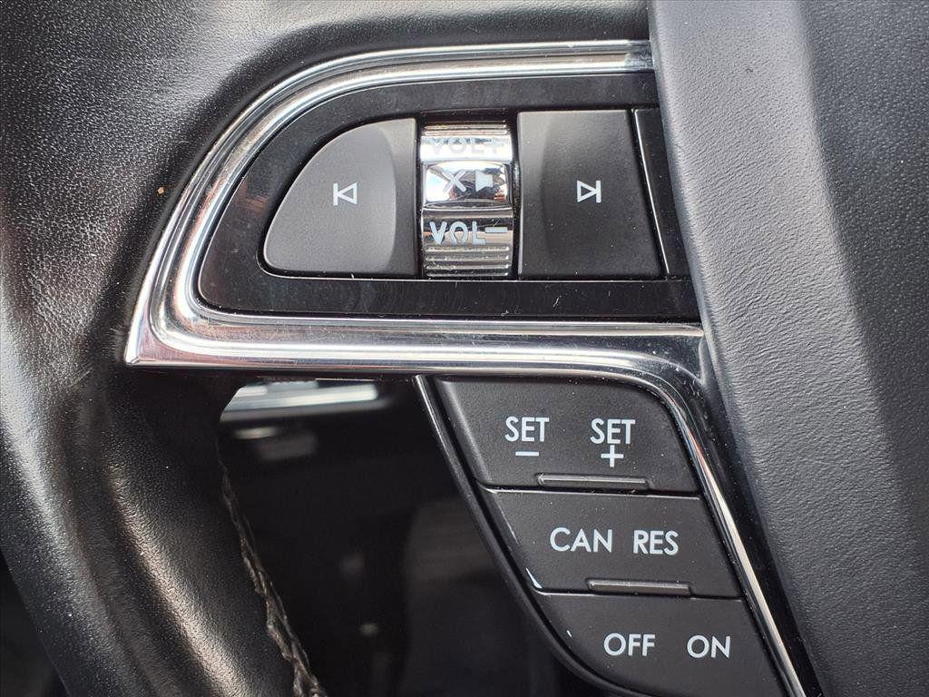 used 2022 Lincoln Nautilus car, priced at $30,991