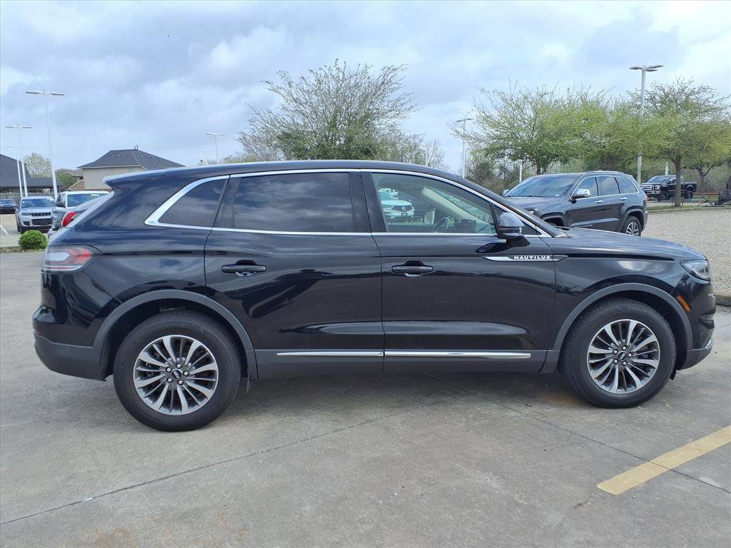 used 2022 Lincoln Nautilus car, priced at $30,991