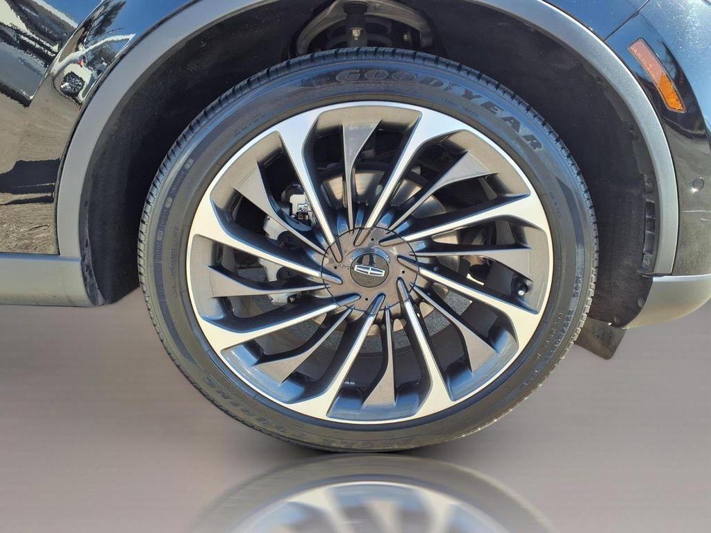 used 2023 Lincoln Aviator car, priced at $43,721