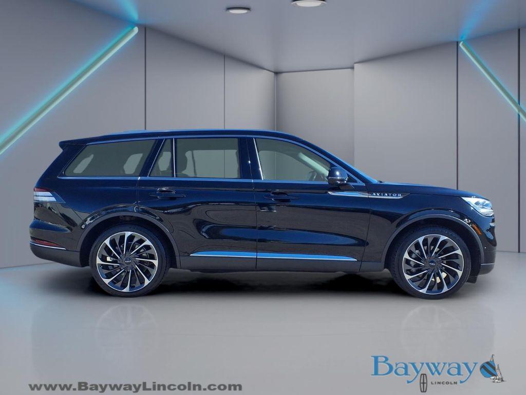 used 2023 Lincoln Aviator car, priced at $43,721