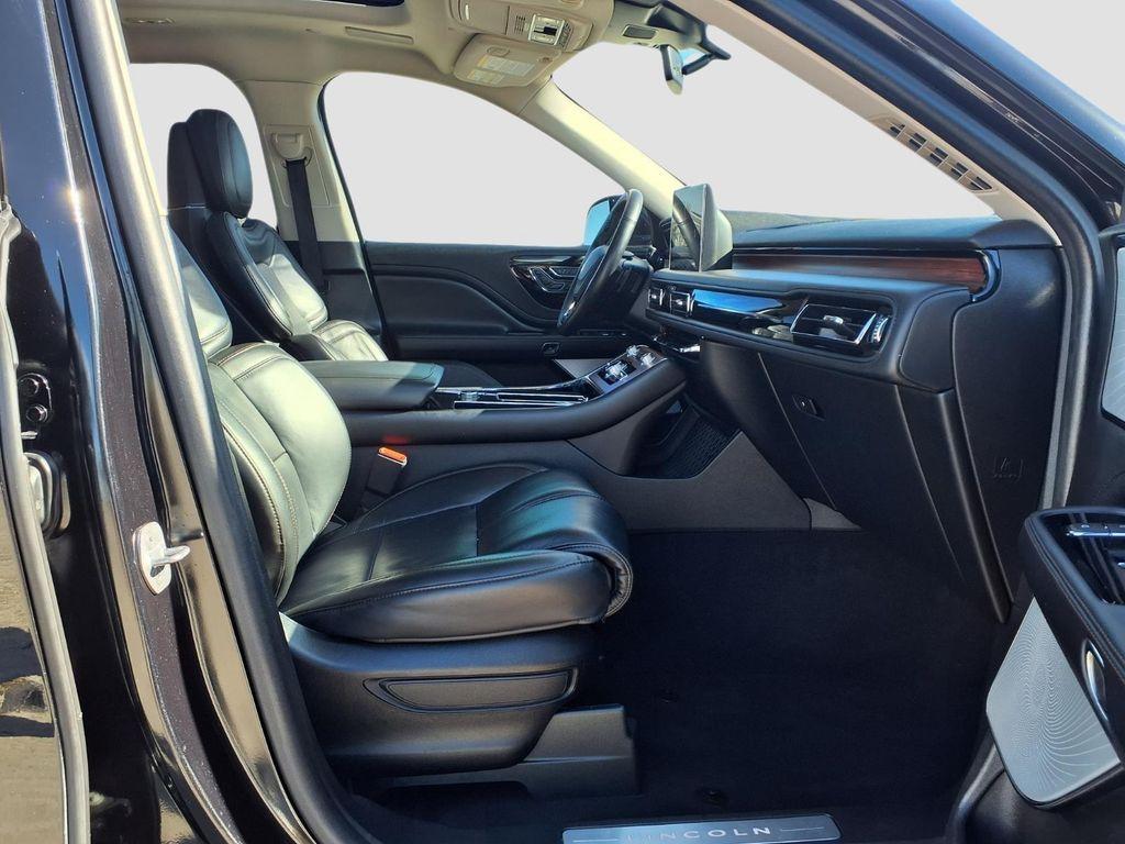 used 2023 Lincoln Aviator car, priced at $43,721