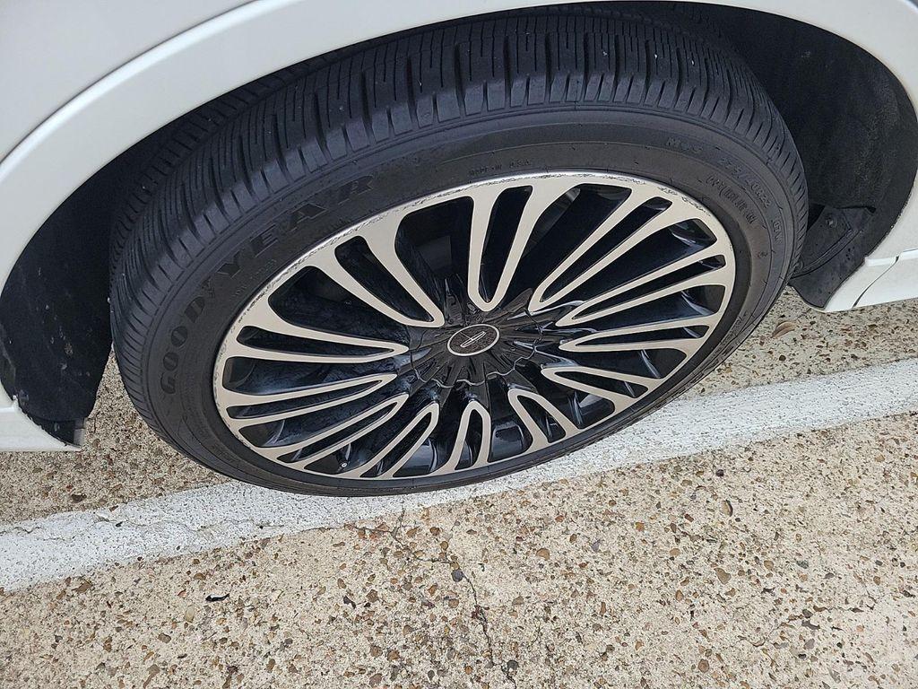 used 2022 Lincoln Aviator car, priced at $46,091