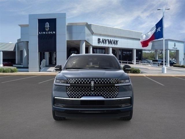 new 2025 Lincoln Navigator car, priced at $92,734