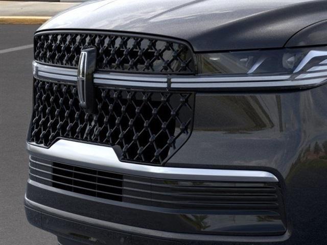 new 2025 Lincoln Navigator car, priced at $101,693