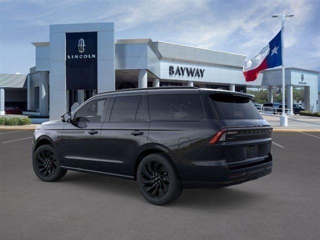 new 2025 Lincoln Navigator car, priced at $95,171