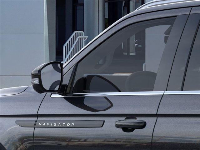 new 2026 Lincoln Navigator car, priced at $125,420