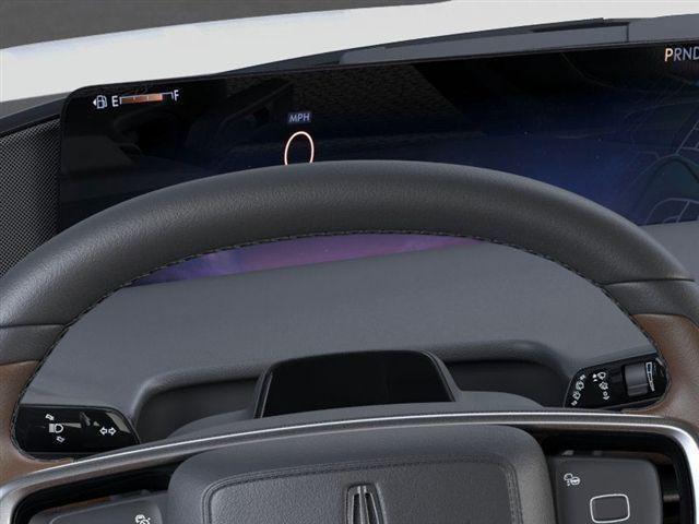 new 2025 Lincoln Navigator car, priced at $98,270