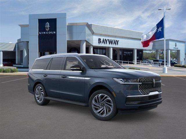 new 2026 Lincoln Navigator car, priced at $96,390