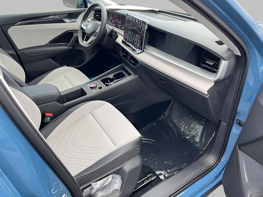 new 2025 Volkswagen Tiguan car, priced at $36,546