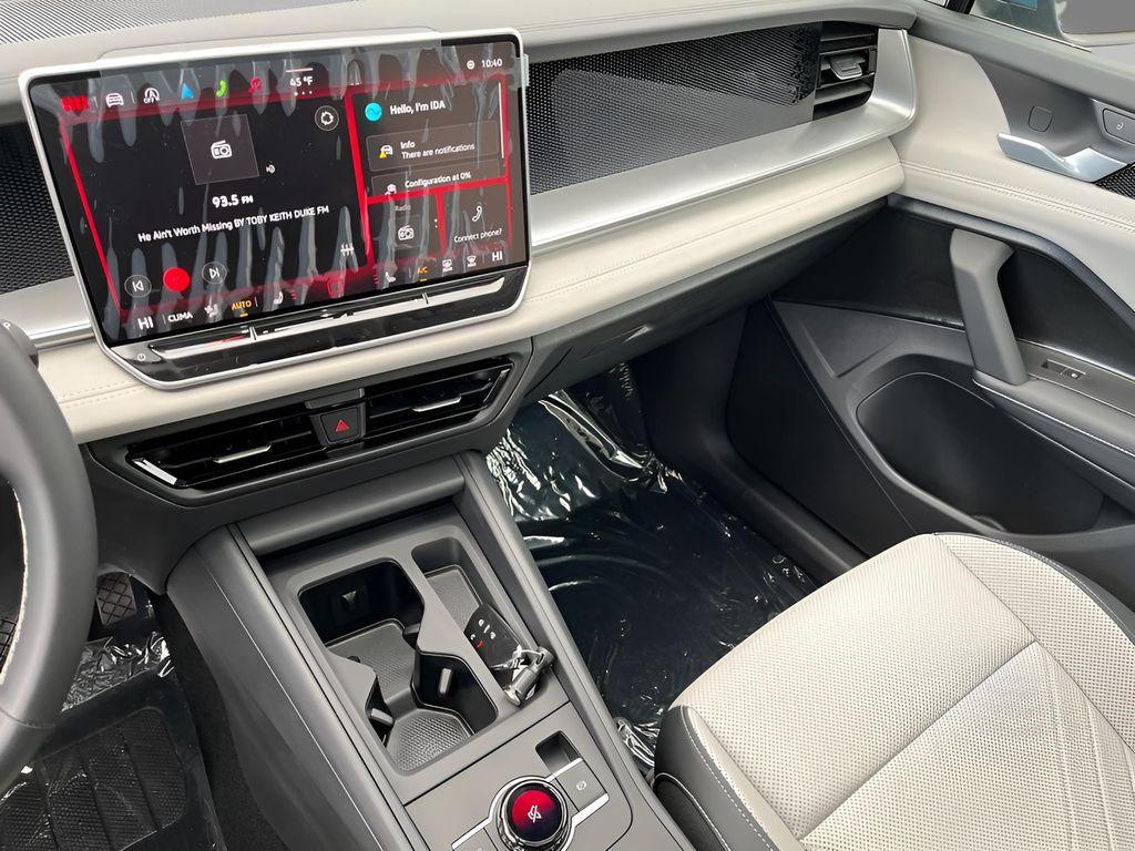 new 2025 Volkswagen Tiguan car, priced at $36,546