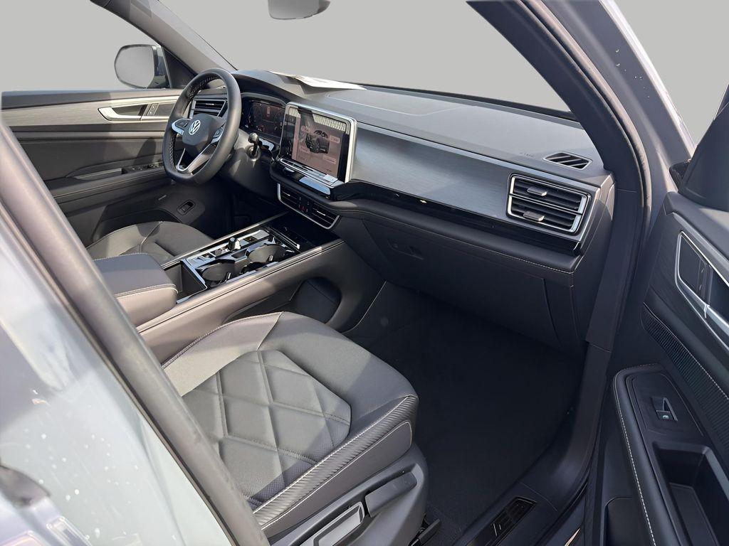 new 2026 Volkswagen Atlas Cross Sport car, priced at $47,437