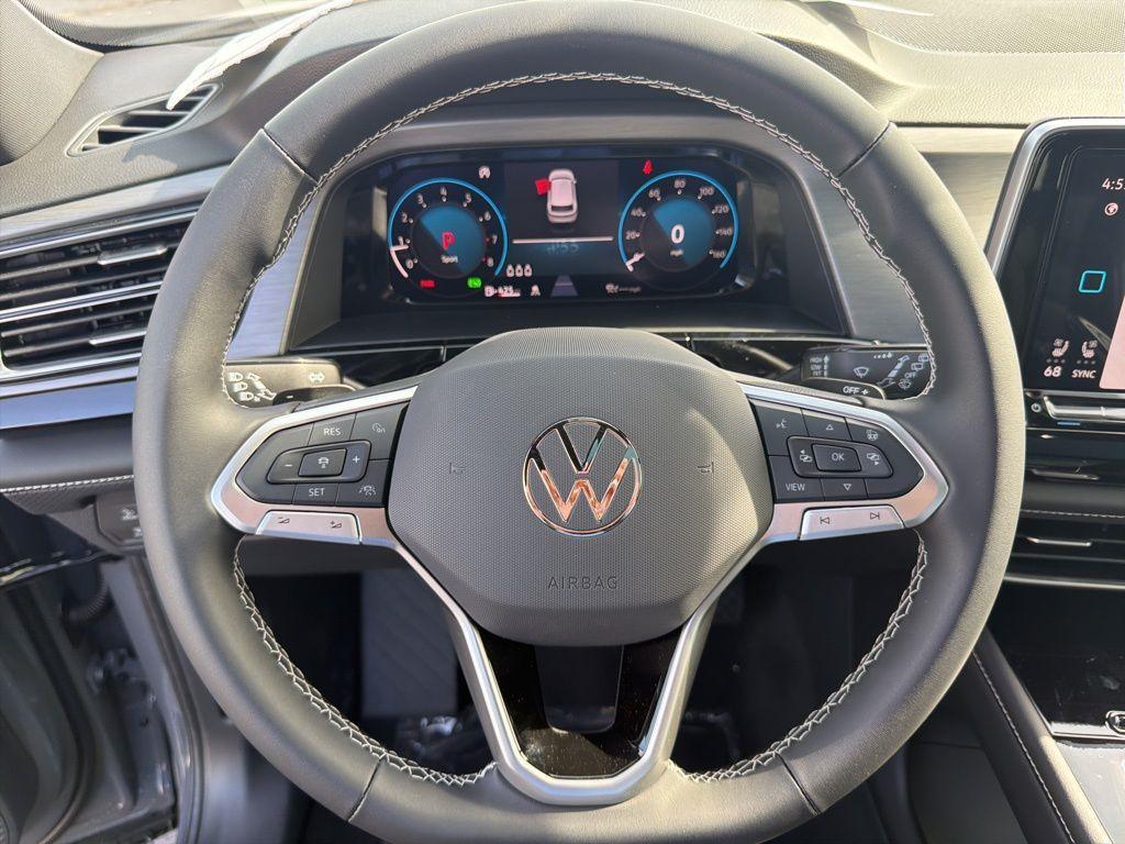 new 2026 Volkswagen Atlas Cross Sport car, priced at $47,437
