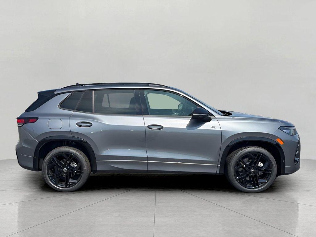 new 2026 Volkswagen Tiguan car, priced at $40,139