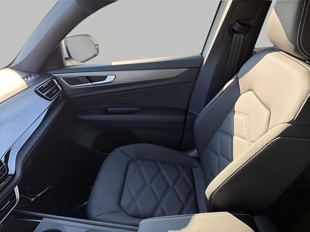 new 2026 Volkswagen Atlas Cross Sport car, priced at $40,786