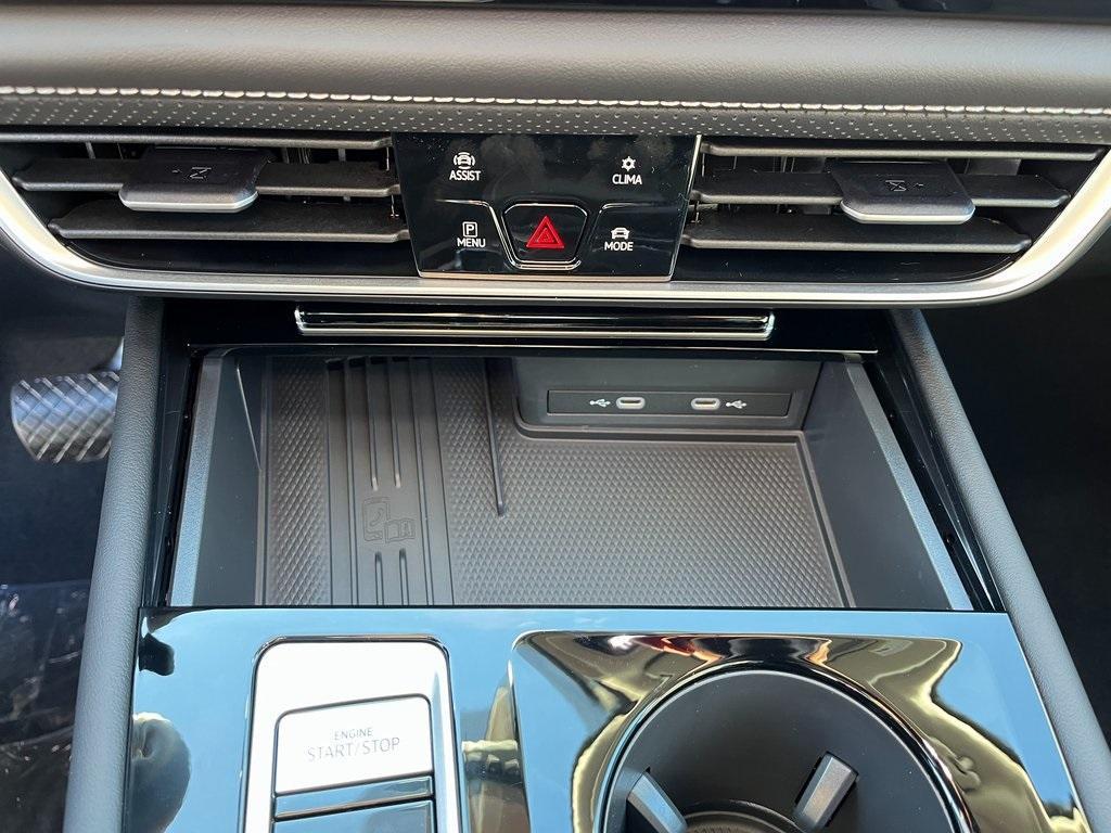 new 2026 Volkswagen Atlas car, priced at $47,717