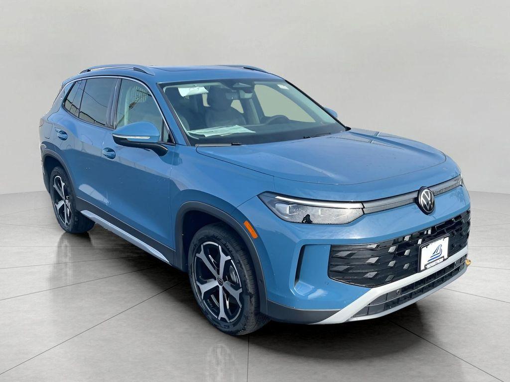new 2025 Volkswagen Tiguan car, priced at $36,546