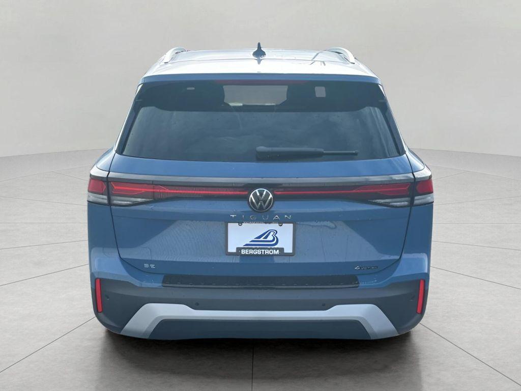 new 2025 Volkswagen Tiguan car, priced at $36,546