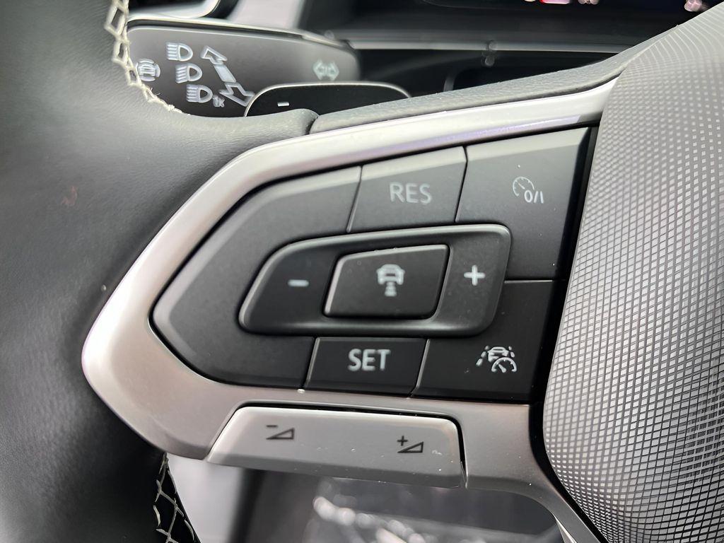 new 2026 Volkswagen Atlas Cross Sport car, priced at $46,601