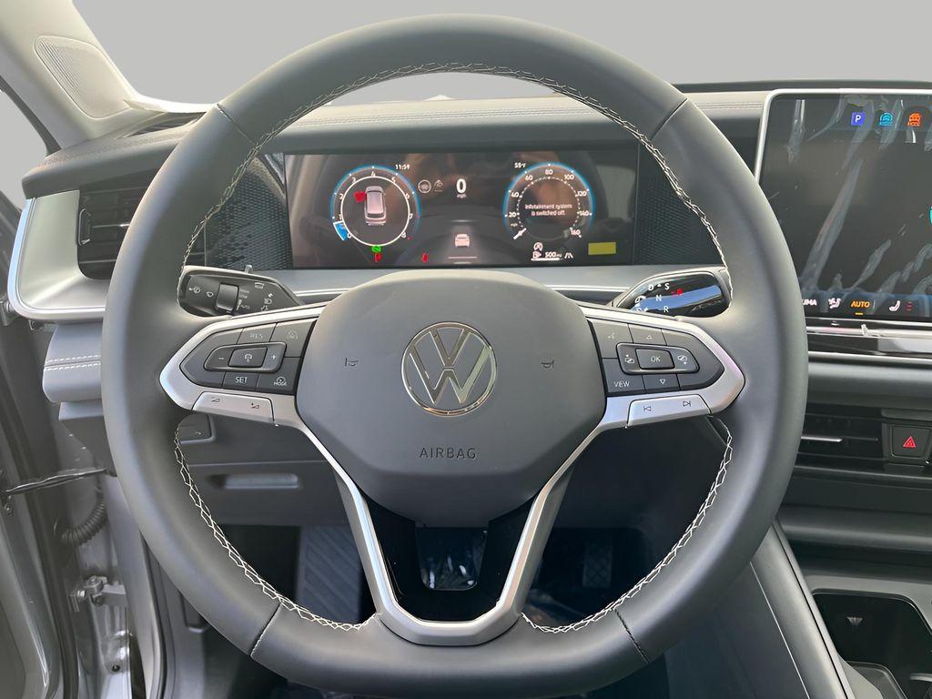 new 2025 Volkswagen Tiguan car, priced at $35,717