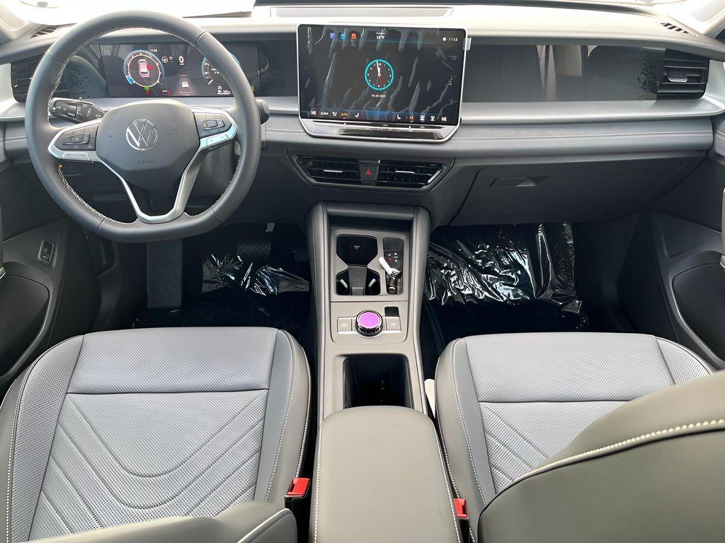 new 2025 Volkswagen Tiguan car, priced at $35,717