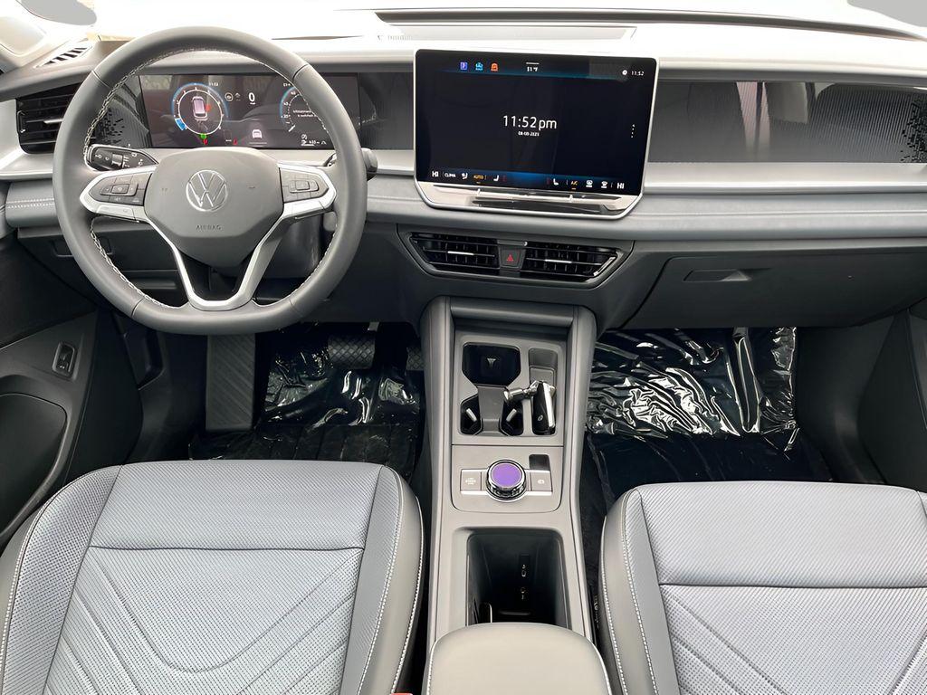 new 2025 Volkswagen Tiguan car, priced at $35,856