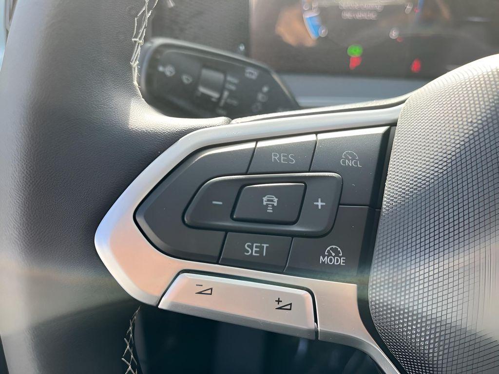 new 2025 Volkswagen Tiguan car, priced at $35,607