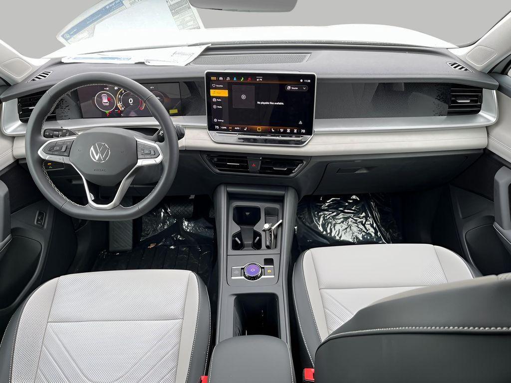 new 2025 Volkswagen Tiguan car, priced at $33,958