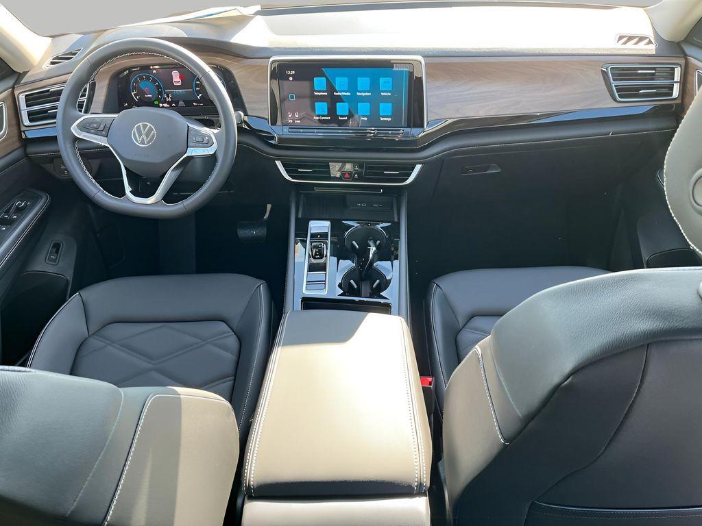 new 2026 Volkswagen Atlas car, priced at $48,752