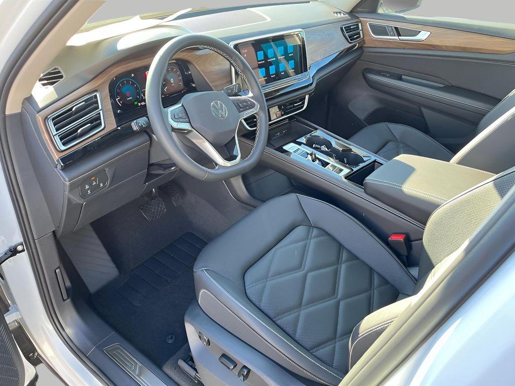 new 2026 Volkswagen Atlas car, priced at $48,752