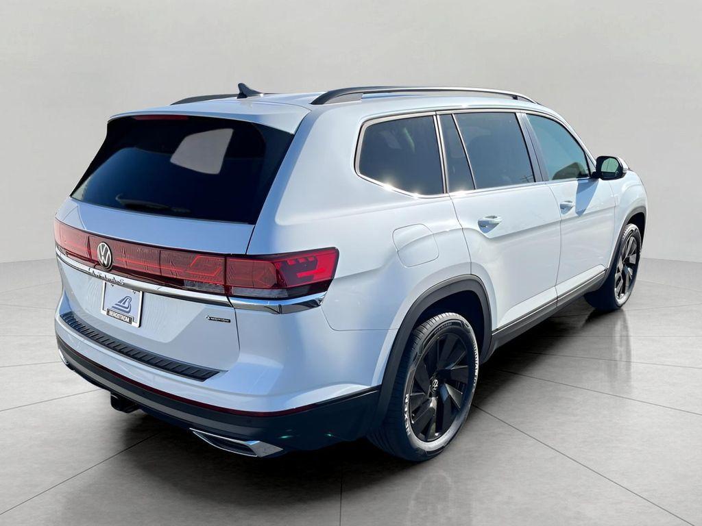 new 2026 Volkswagen Atlas car, priced at $48,752
