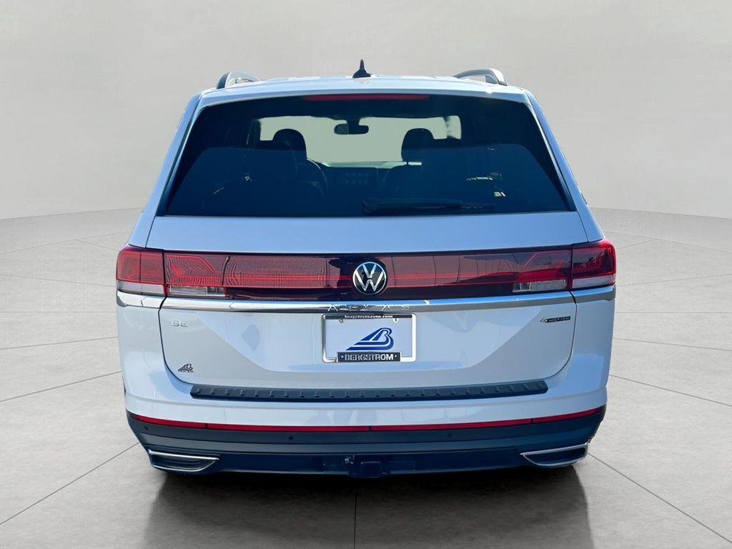 new 2026 Volkswagen Atlas car, priced at $48,752