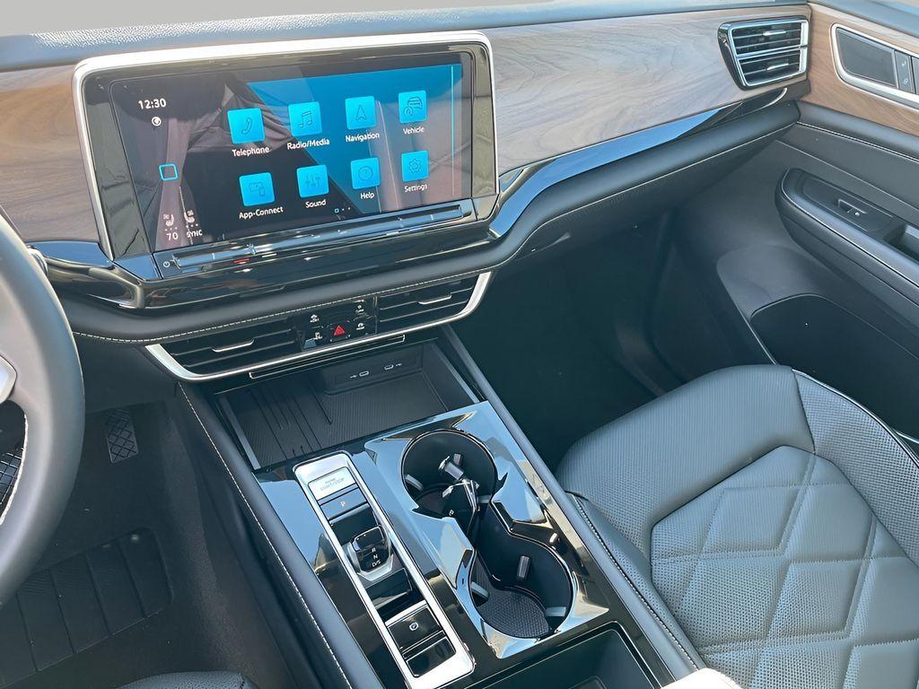 new 2026 Volkswagen Atlas car, priced at $48,752