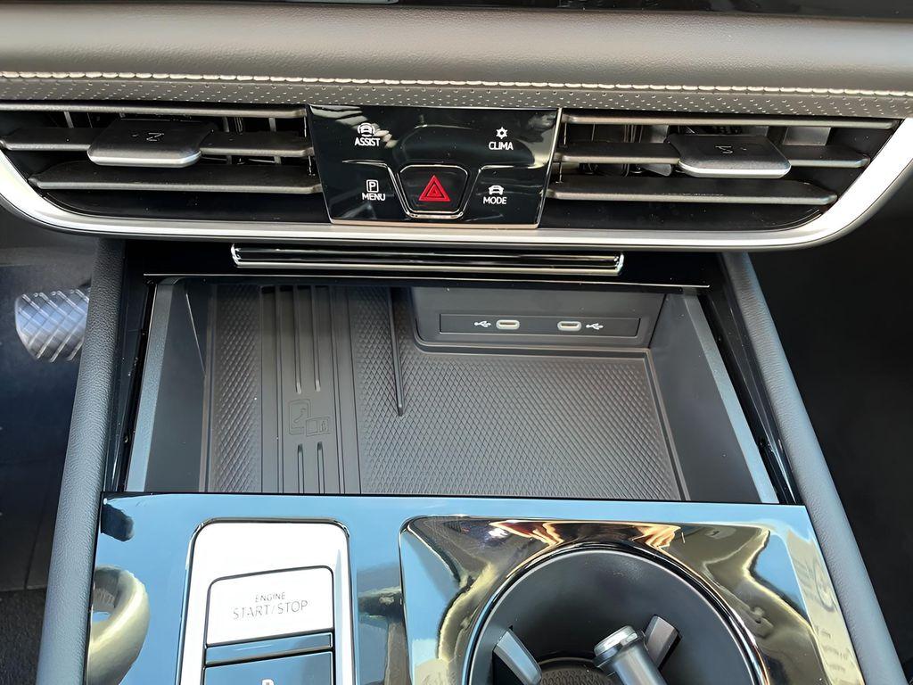 new 2026 Volkswagen Atlas car, priced at $48,752