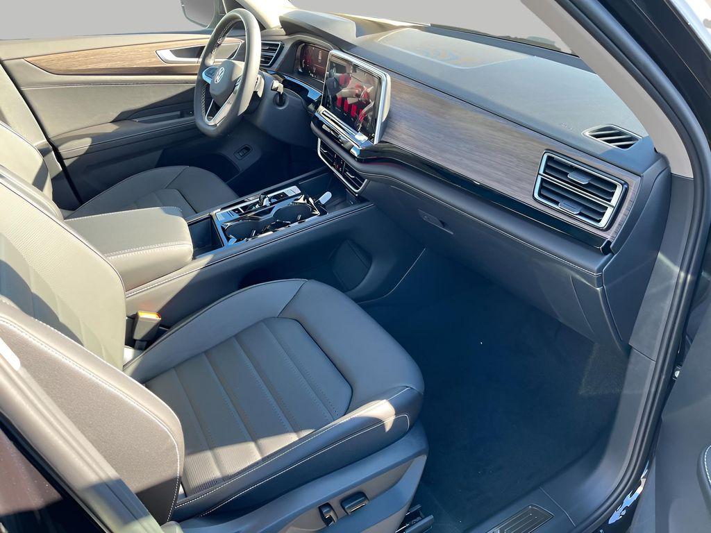 new 2026 Volkswagen Atlas car, priced at $50,033