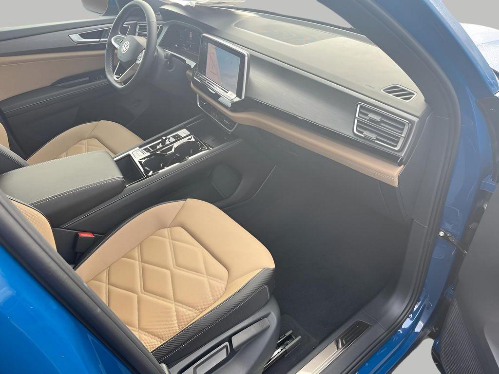 new 2026 Volkswagen Atlas Cross Sport car, priced at $45,778